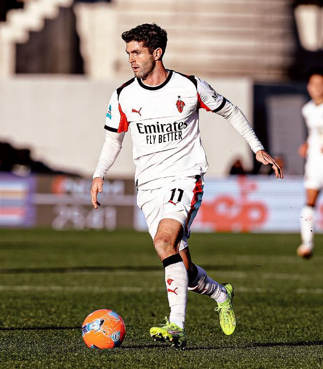 连续被保级队阻击！AC米兰1-1绝平佛罗伦萨，国际米兰笑纳大礼