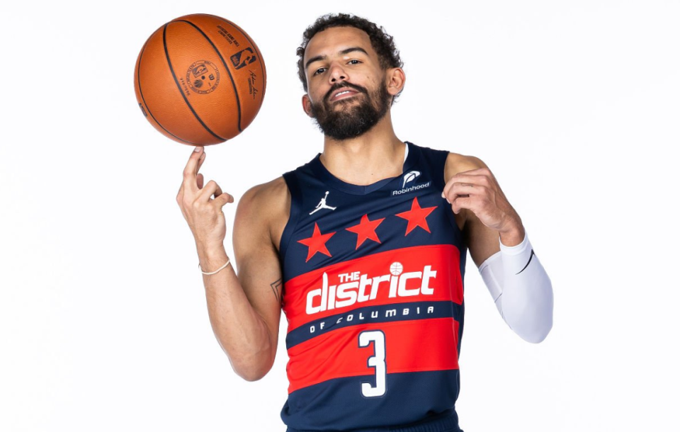 开云体育APP下载-特雷-杨奇才首秀来了！本周五对阵爵士复出 曾放话盼主场座无虚席