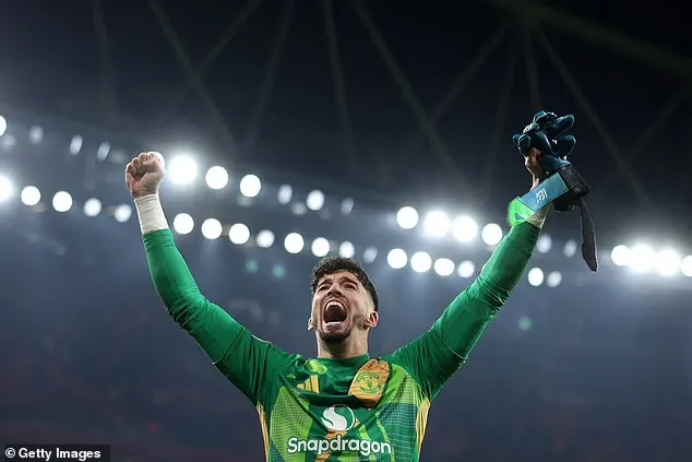 开云体育APP下载-跟队：贝西克塔斯冬窗求购巴因迪尔曼联拒绝，今夏可能离队